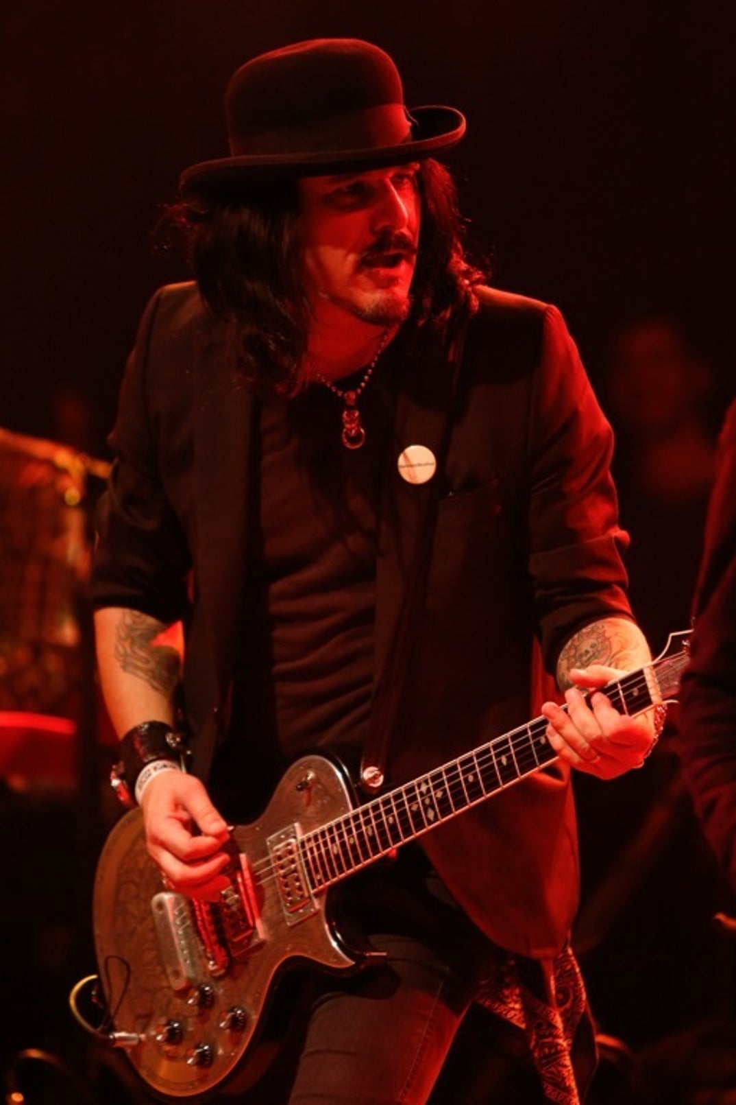 0401_gunsnroses_performance_16