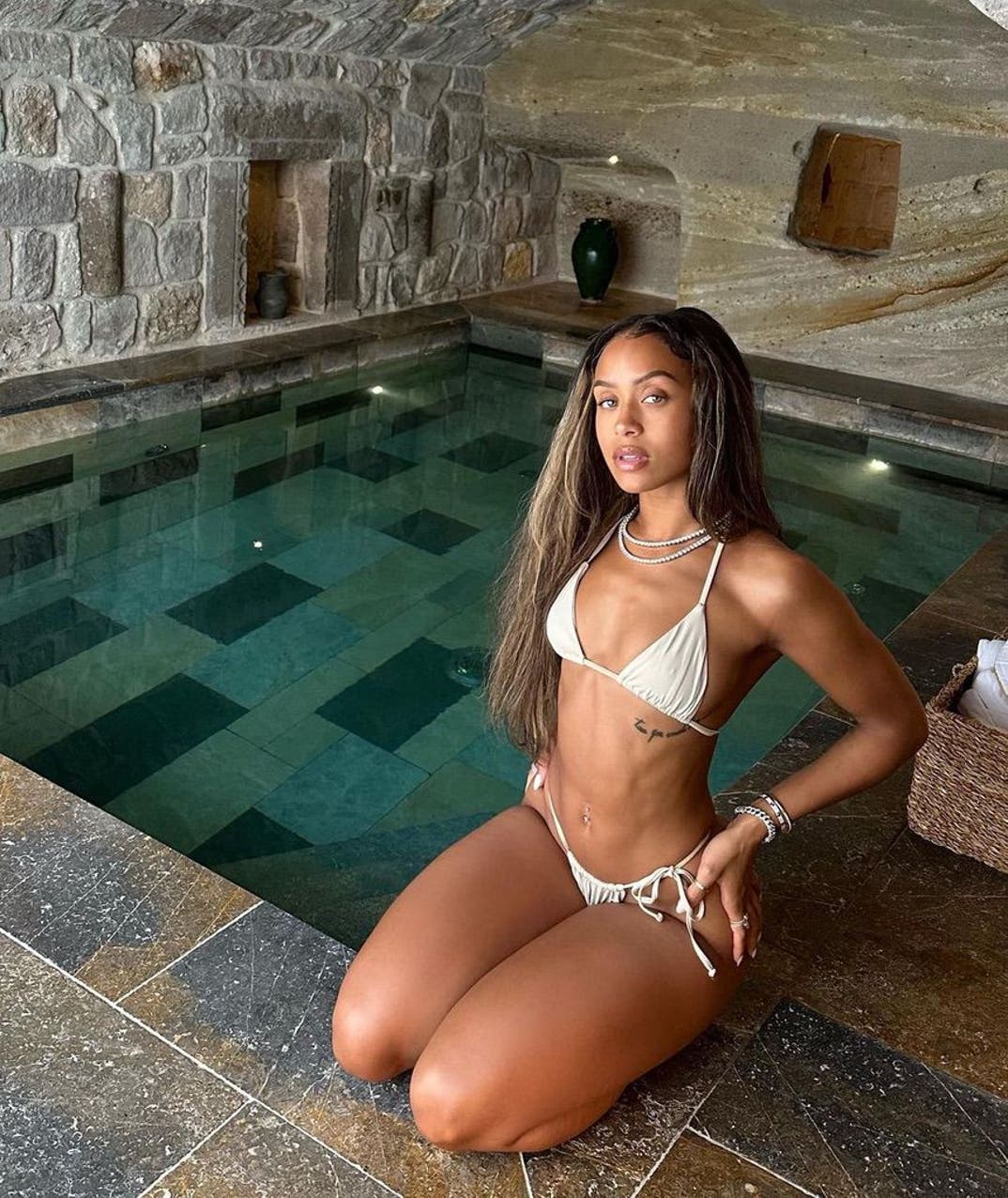 Jilly Anais Nude Collection - A Complete Gallery of Her Sexiest Shots