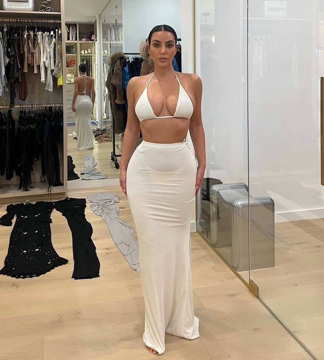 Kim Kardashian Hot Shots 5