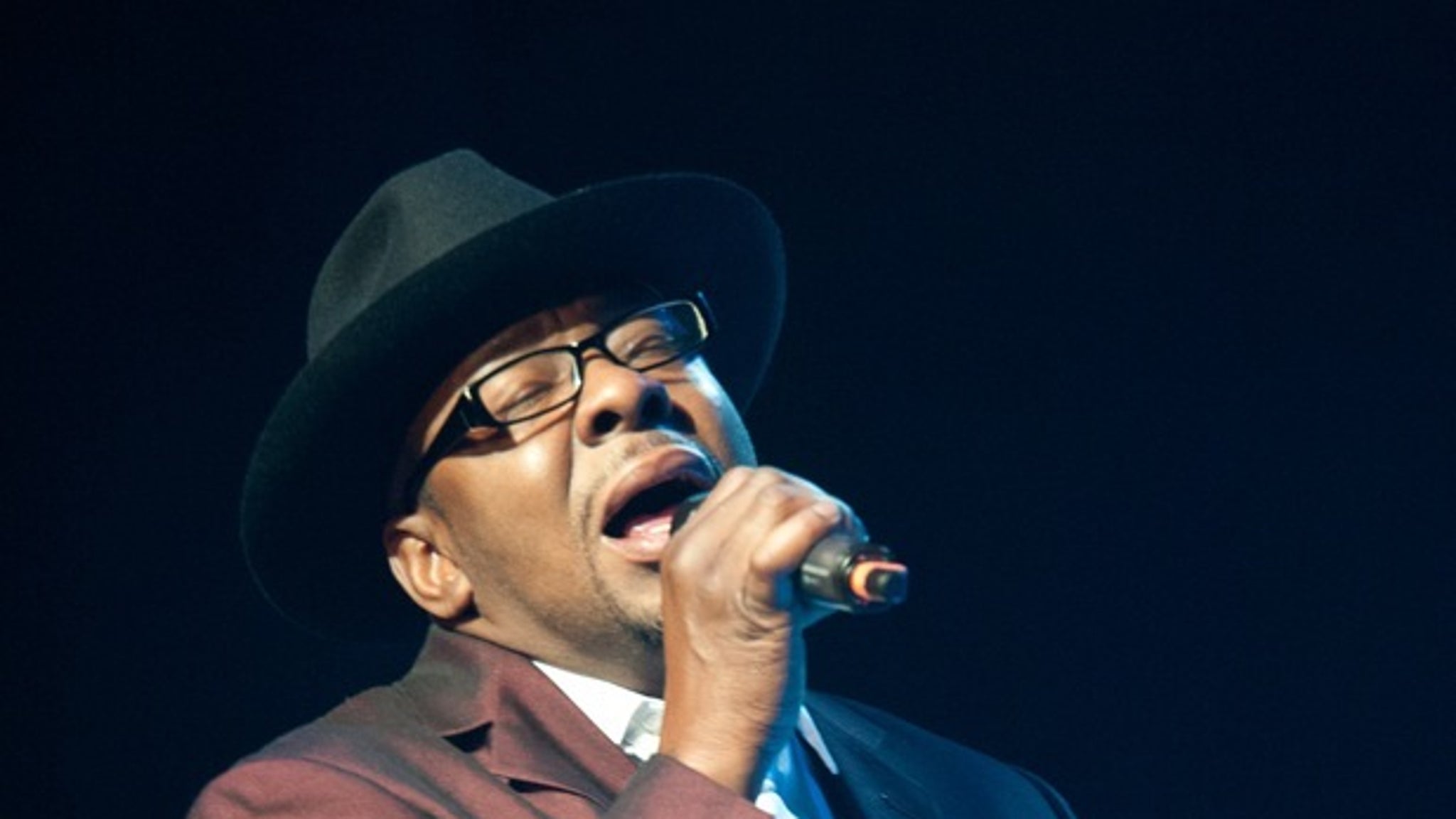 Bobby Brown Live Performance Photos