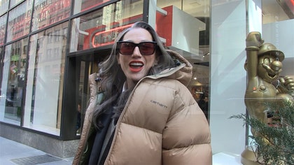 030325_jenna_lyons_kal