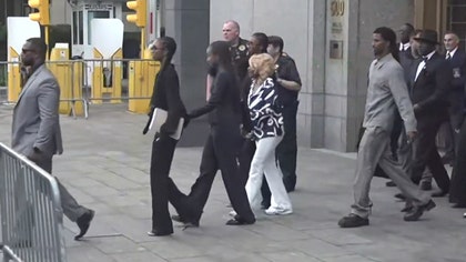 combs-family-departs-kal-07-02-2025