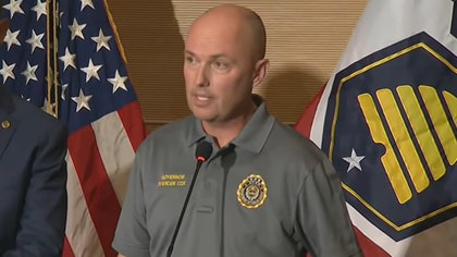 091125_press_conference_governor_cox_kal