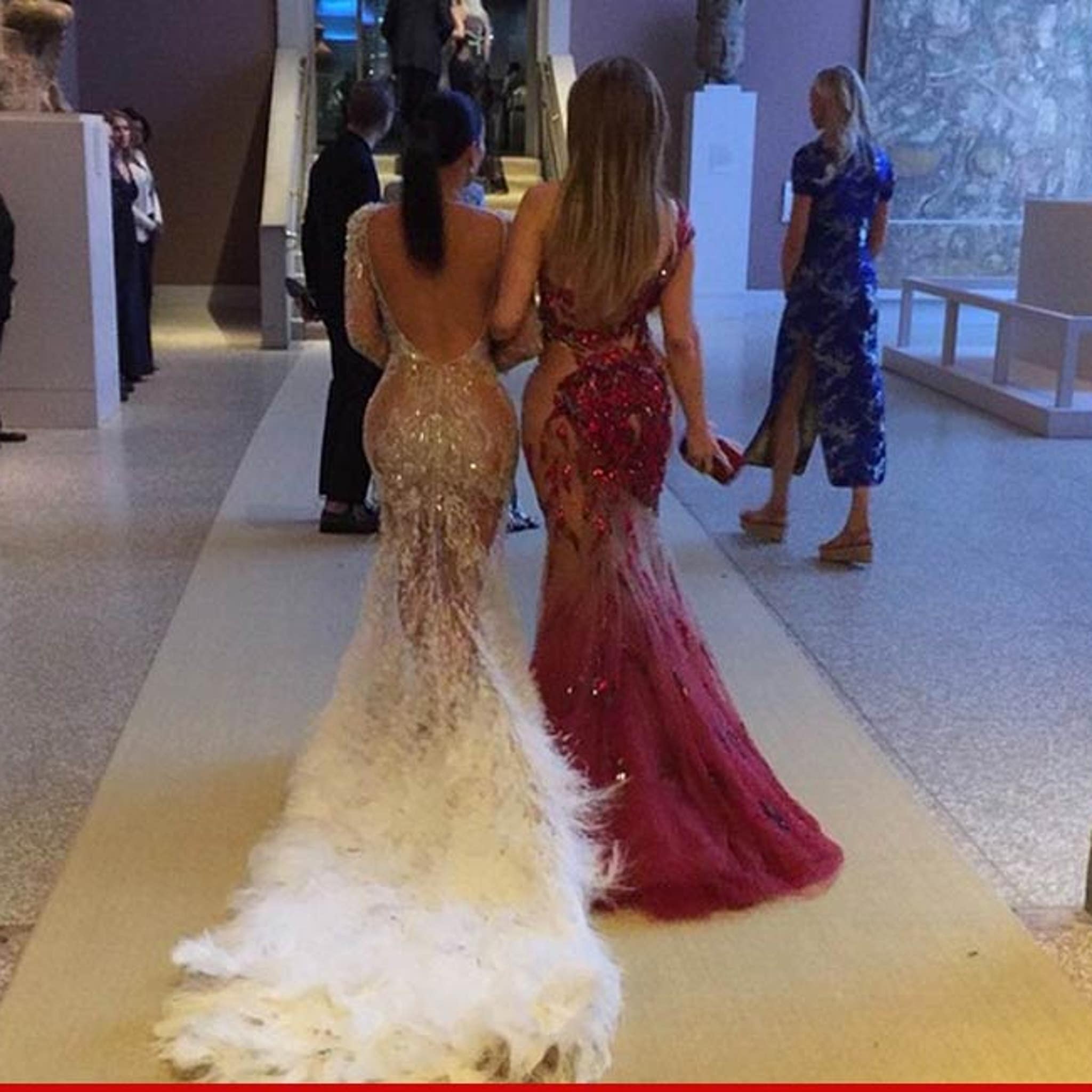 Kim Kardashian Jennifer Lopez Asses Meet At Met Gala Photo