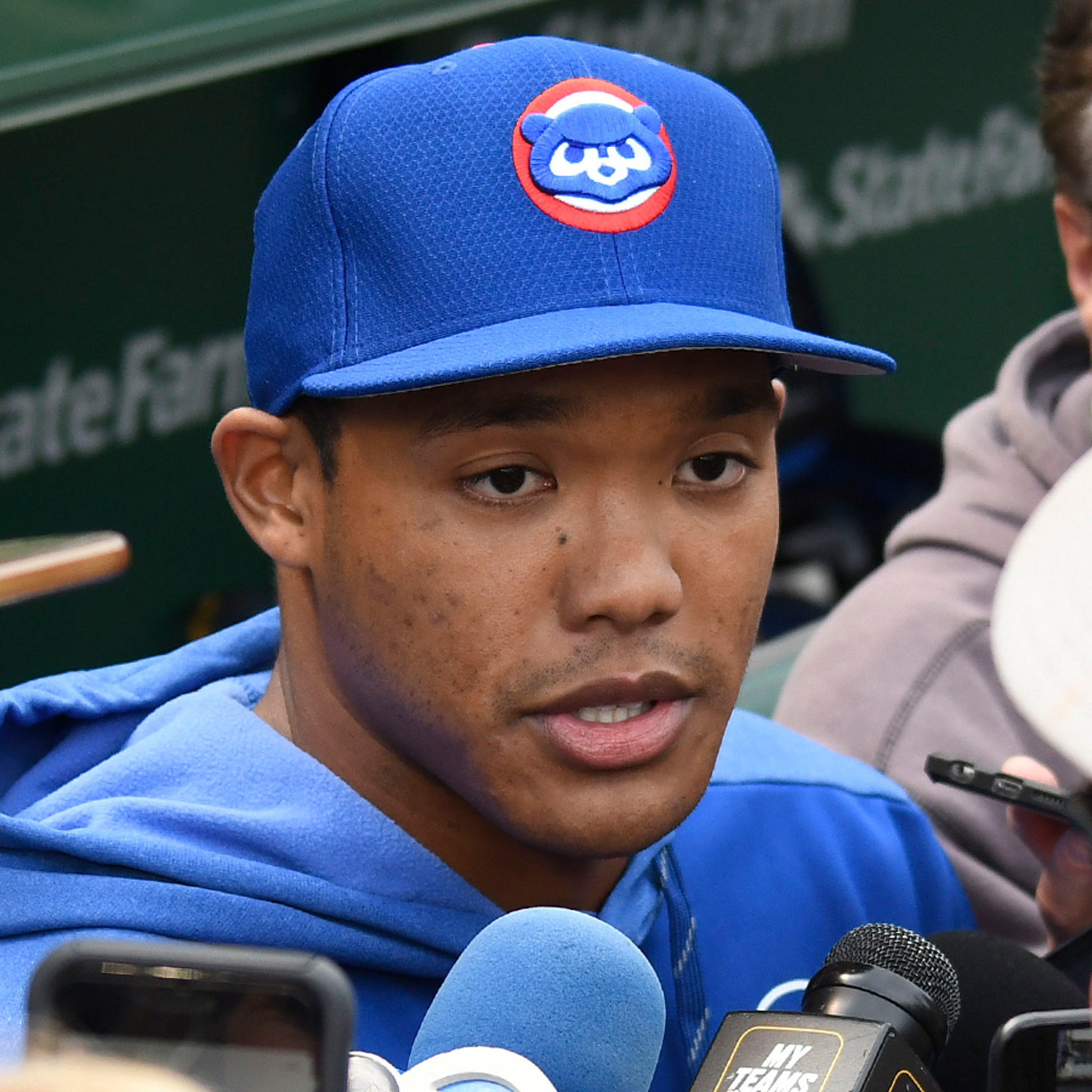 Addison Russell greeted with boos from Cubs fans in return from suspension