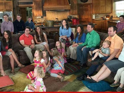 0522-duggar-family-twitter