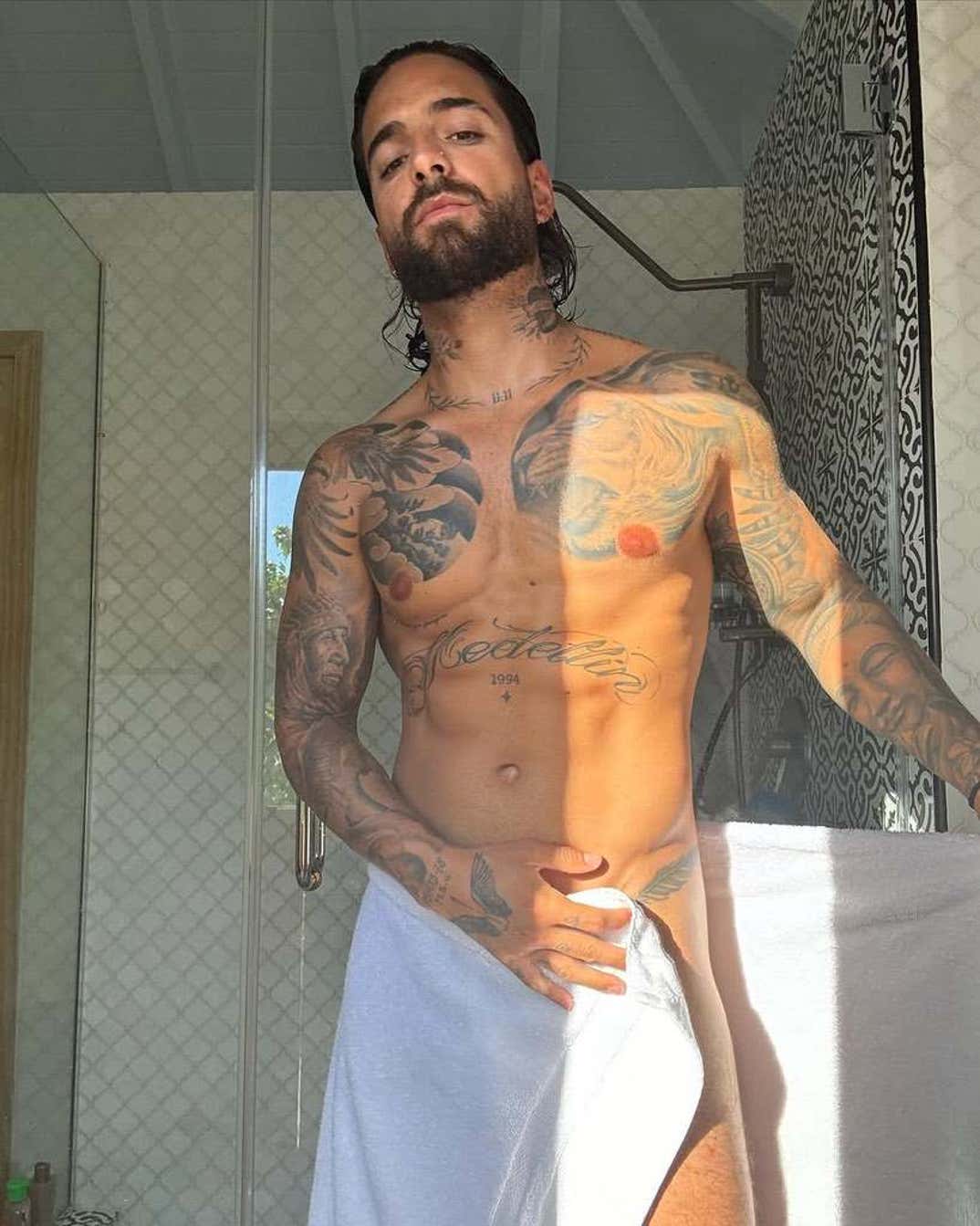 0127 Maluma Hot Shots 26