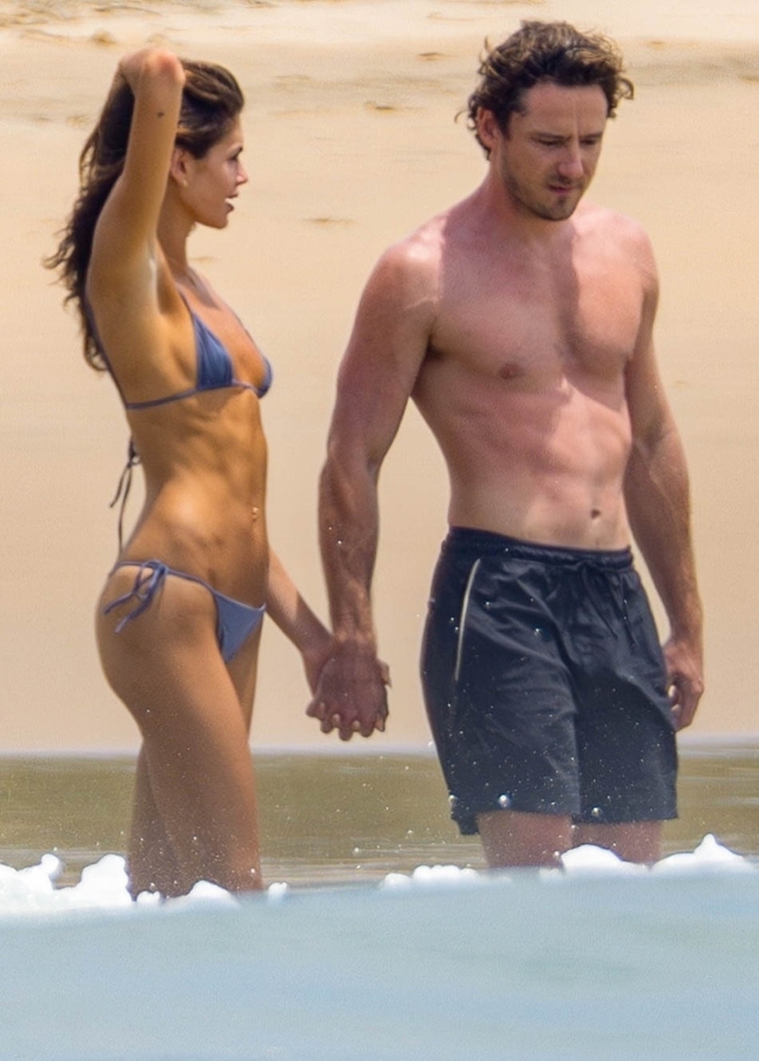 Kaia Gerber and Lewis Pullman