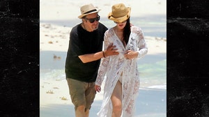 Al Pacino Celebrates 77th Birthday with Feel of Girlfriend in Mexico (PHOTOS)