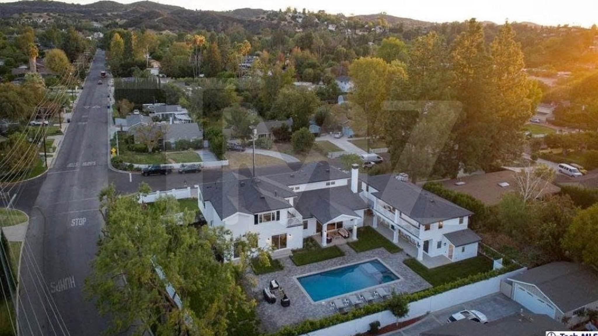 blac-chyna-s-woodland-hills-mansion