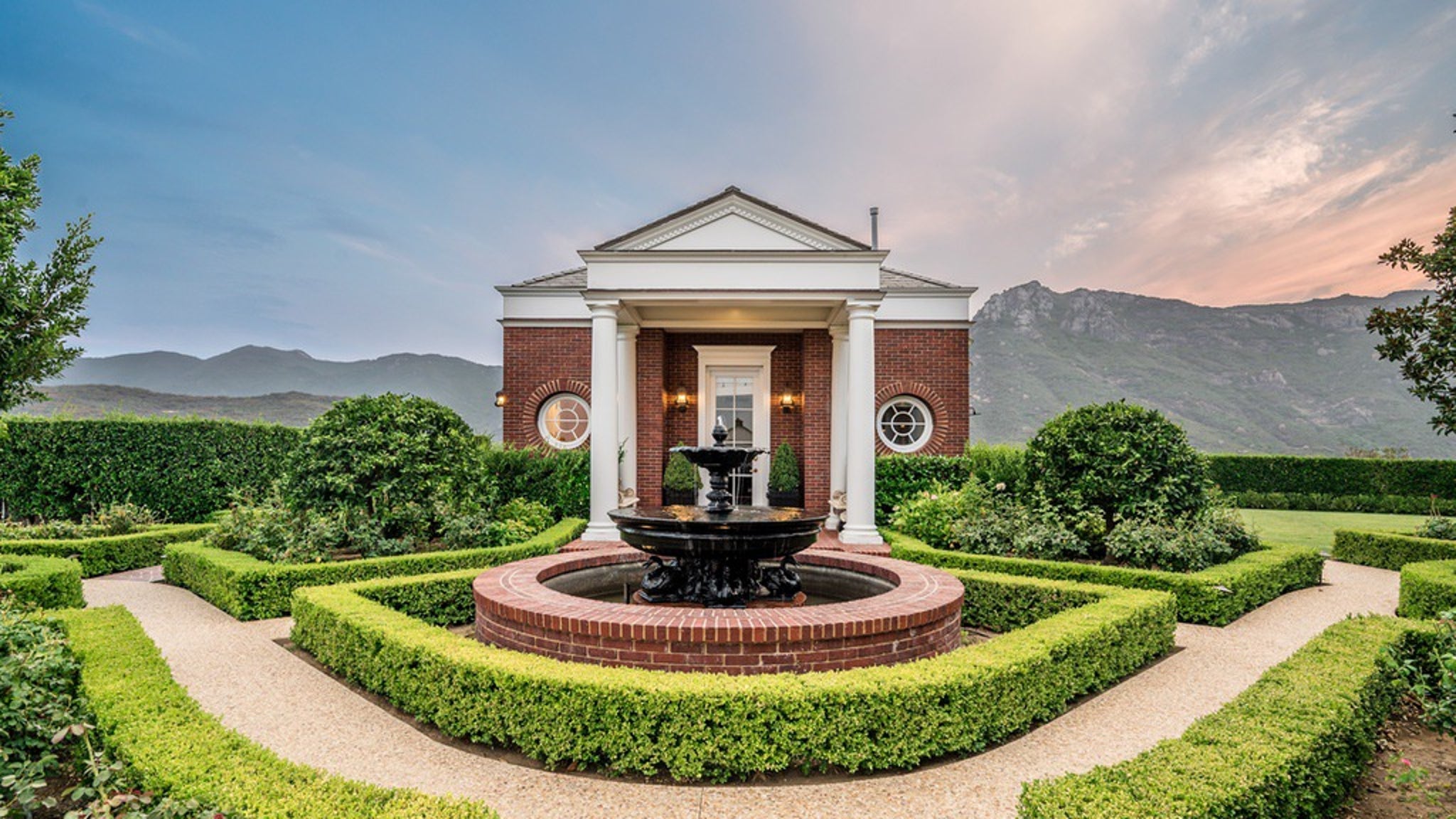 Wayne Gretzky's Thousand Oaks Estate