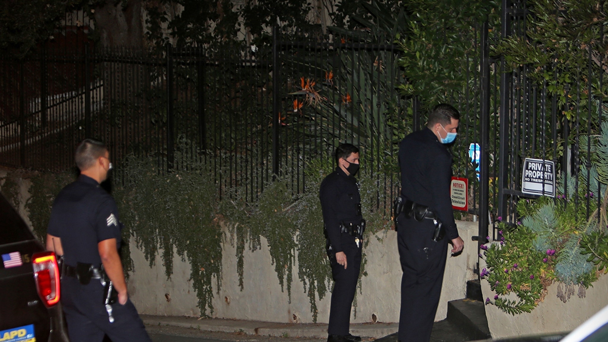 Policemen swarm Marilyn Manson’s LA home for welfare search
