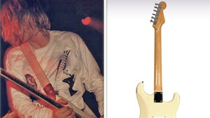 kurt cobain nirvana white guitar GottaHaveRockandRoll 1