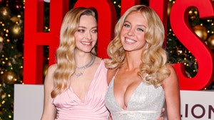 Amanda Seyfried and sydney sweeney getty 1