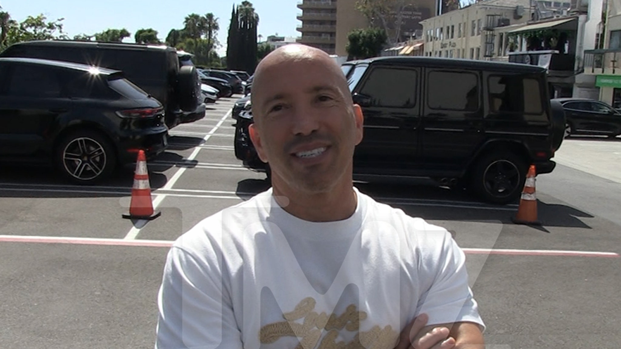 Jason Oppenheim Says He Might Stop Driving Roll-Royces After Car Theft Jason Oppenheim Says He Might Stop Driving Roll-Royces After Car Theft