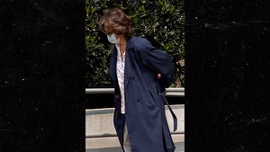 main-elaine-chow-backgrid-2