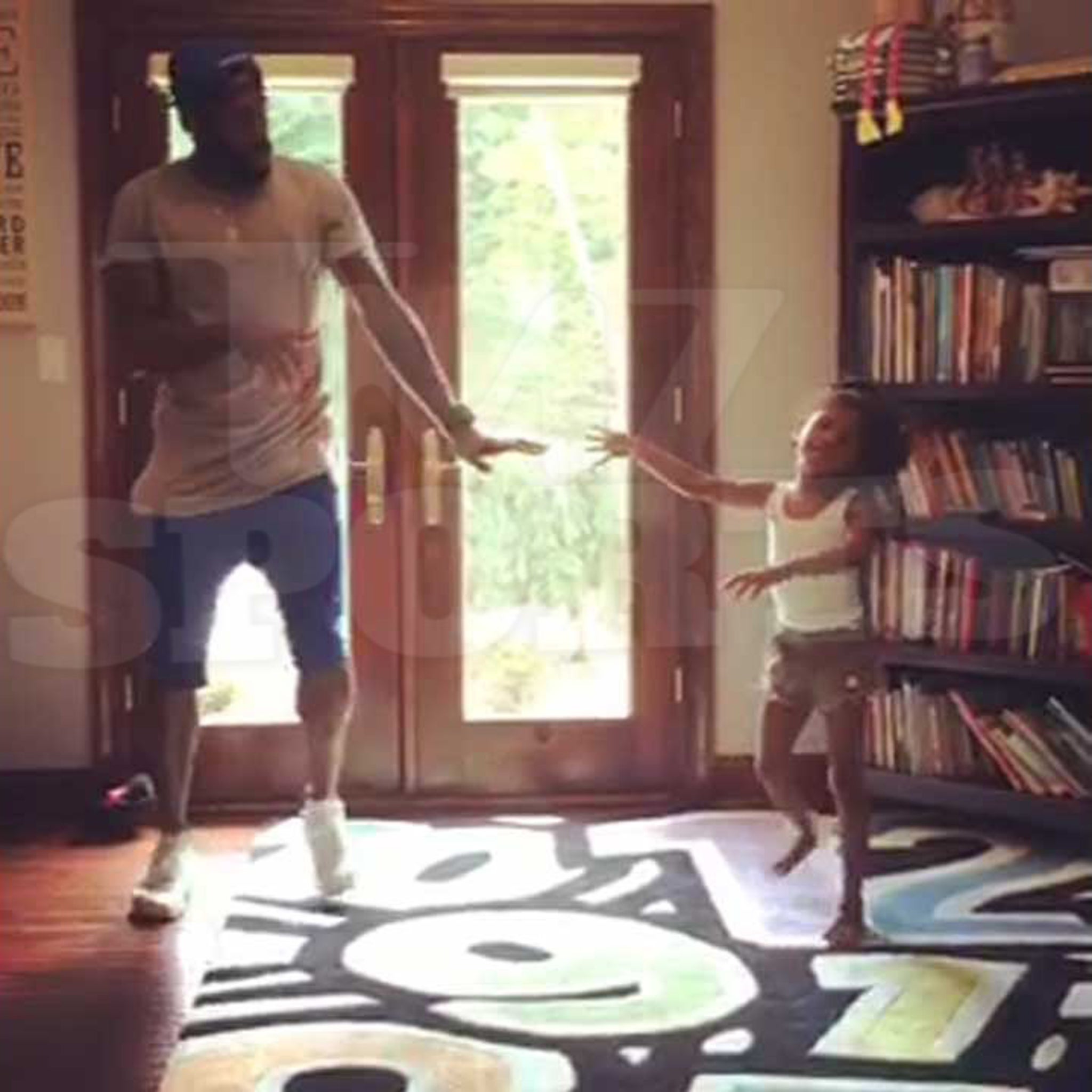 WATCH: Aww! Jets' Antonio Cromartie dances to 'Hit the Quan' with adorable  daughter 