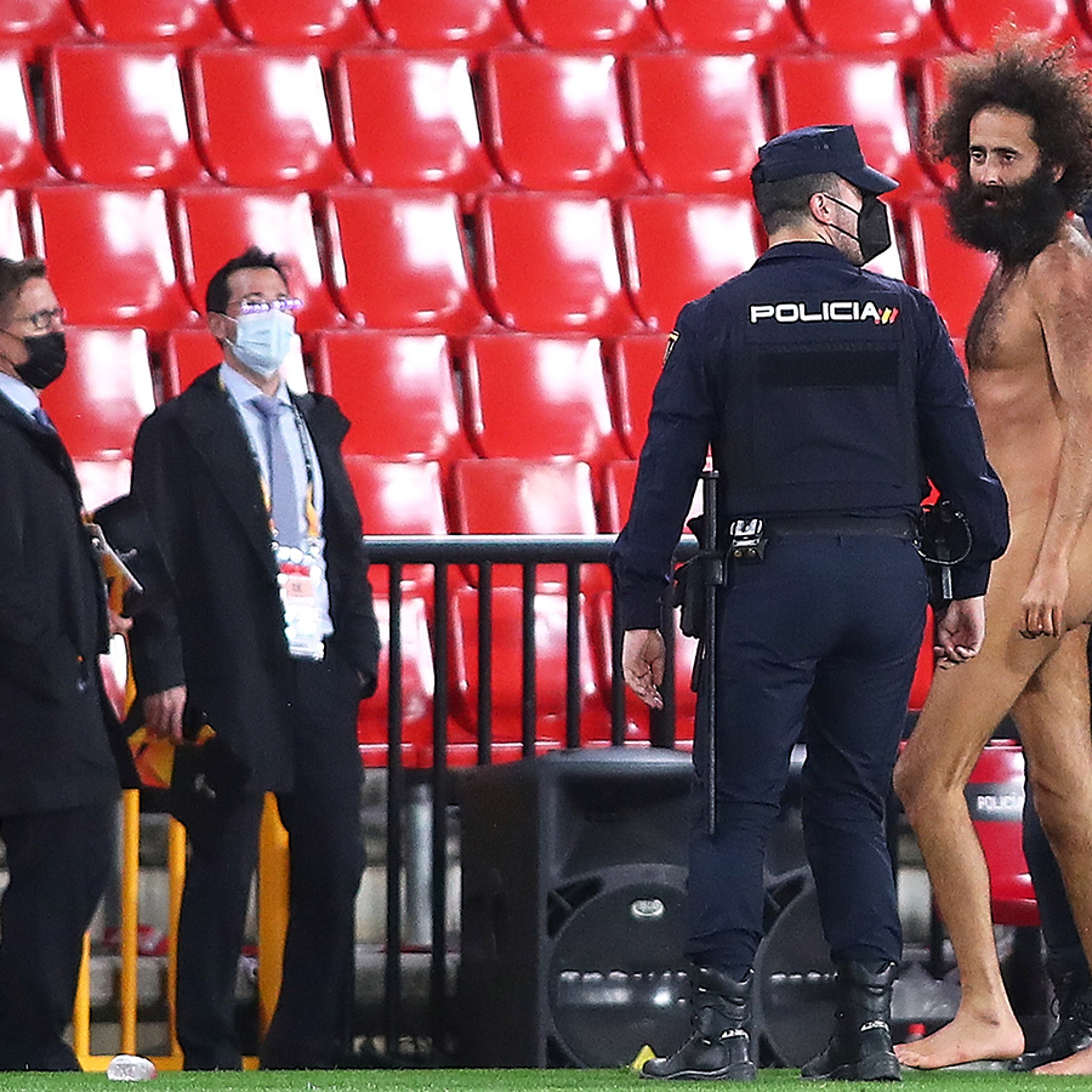 Naked Streaker Went Dong Out at Manchester United Game, Hid at Stadium for  14 Hours!