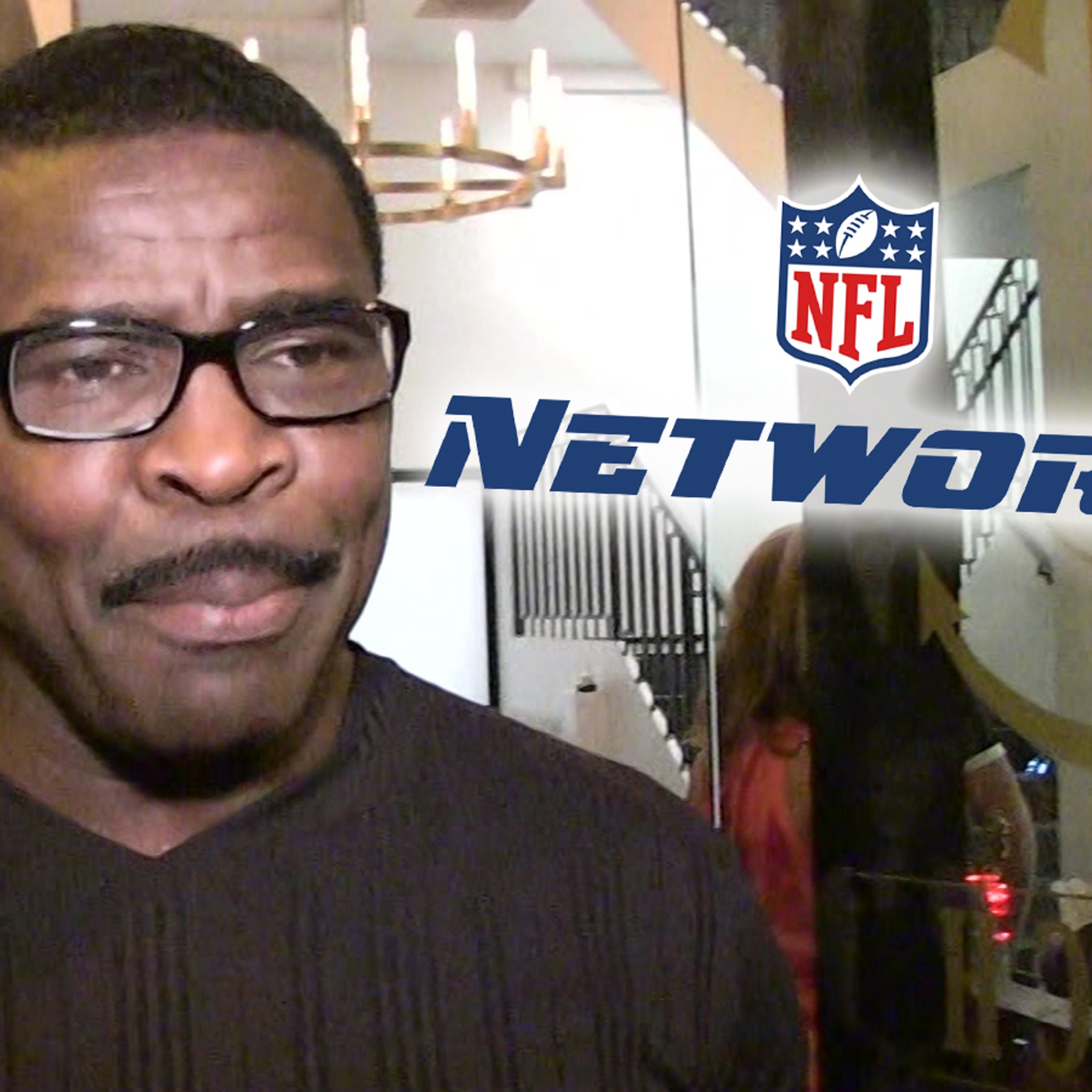 Michael Irvin pumps up the - Ghosts of the Orange Bowl