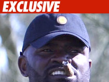 0506_lawrence_taylor_EX_Getty_03