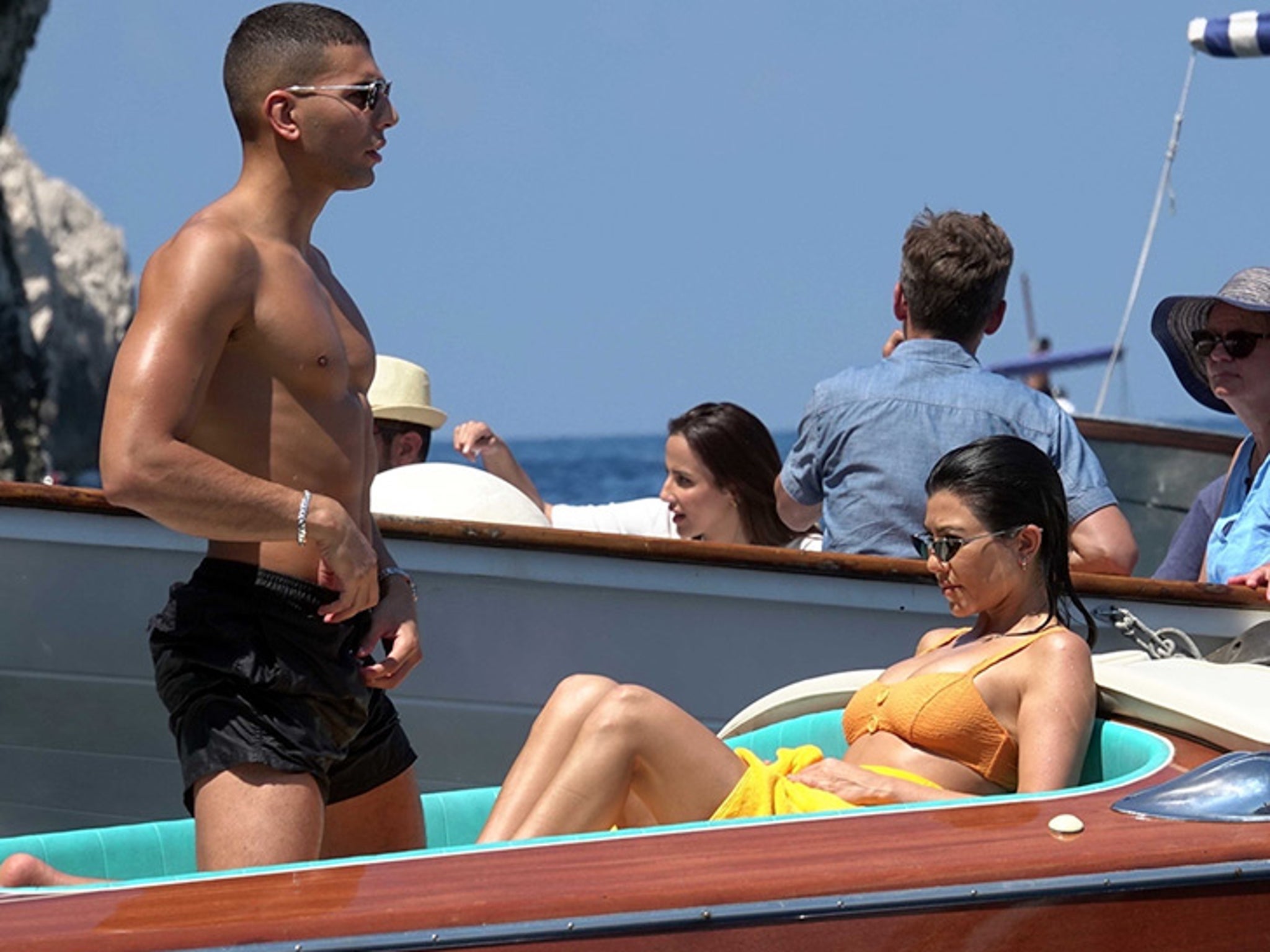 Kourtney Kardashian & Younes Bendjima Enjoy Boating in Capri, Italy