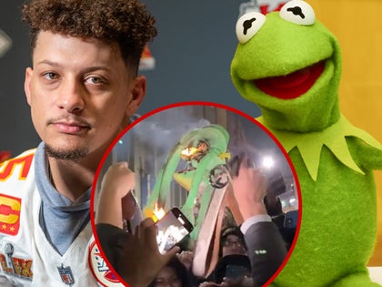 patrick mahomes kermit the frog