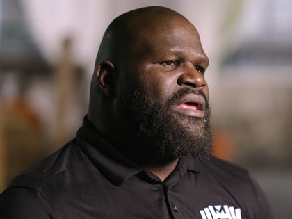 The Real Hulk Hogan, Mark Henry