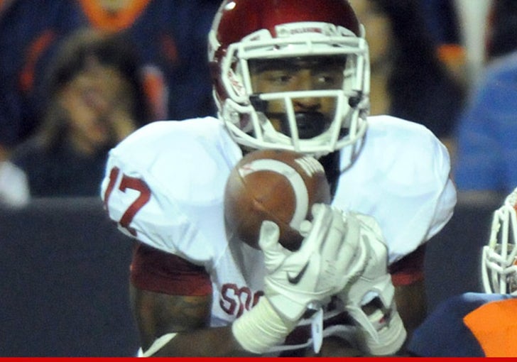 Oklahoma Sooners WR Trey Metoyer -- Alleged Serial Masturbater :: 1016-trey-1