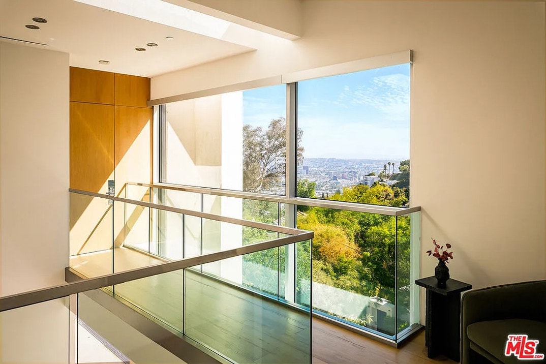 Christine Quinn and Christian Dumontet Home 12