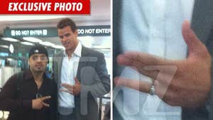 Kris Humphries -- Wedding Ring DISASTER Averted