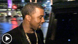 Kanye West -- Even the Paparazzi Should Have a Merry Xmas!