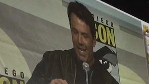 Ben Affleck -- Surprises 'Batman' Fans At Comic-Con