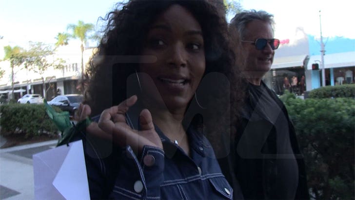 101022-angela-bassett-kal