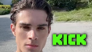 clavacular kick indtagram