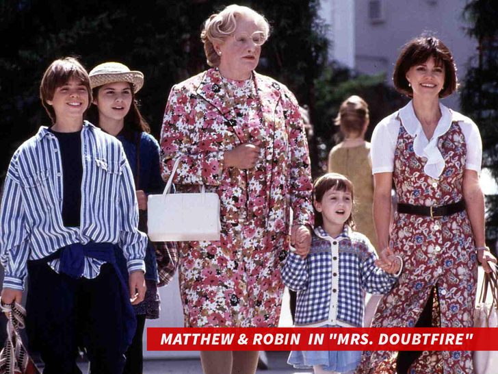 matthew lawrence and robin williams in "Mrs. Doubtfire"