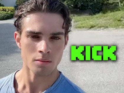 clavacular kick indtagram