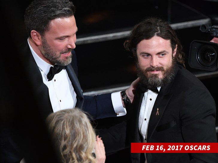 Casey Affleck Spotted Getting Ice Cream With GF On Day Of Ben