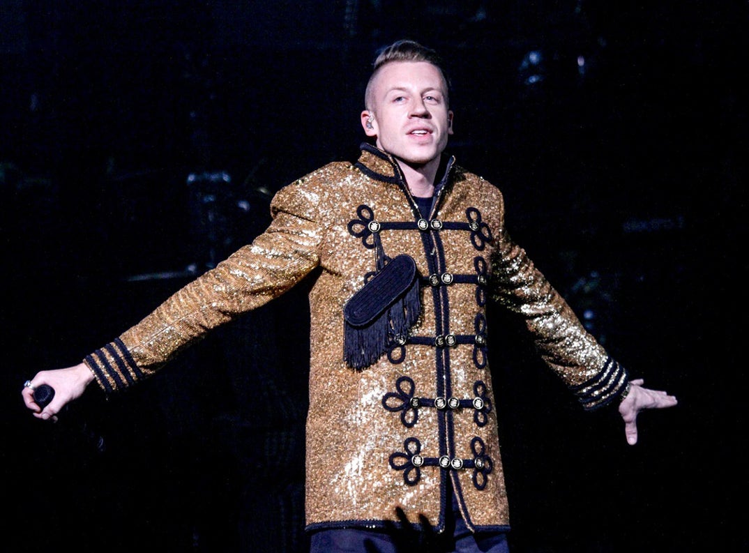0822 Macklemore Performance Photos 13