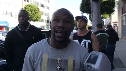 060618_mayweather_conor_kal