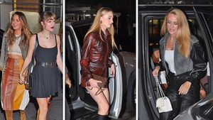 Taylor Swift Dines with Sophie Turner, Blake Lively and Brittany Mahomes in NYC