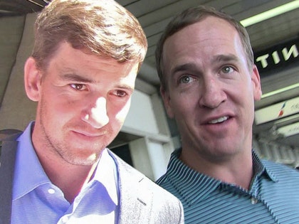 0816-eli-manning-peyton-manning-TMZ-01