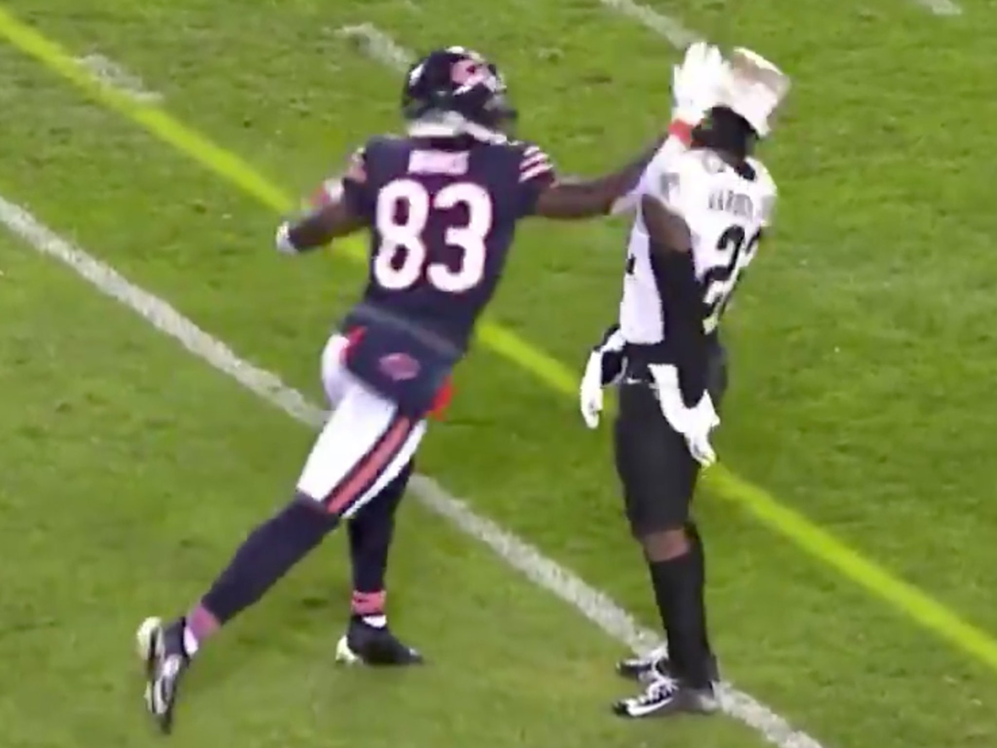 Bears-Saints fight erupted after Javon Wims threw a helmet punch