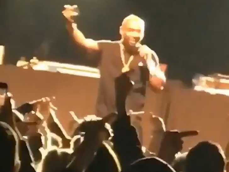 Ja Rule Tells Fans to Yell 'F k You' at :: 020219-ja-rule-primary-1