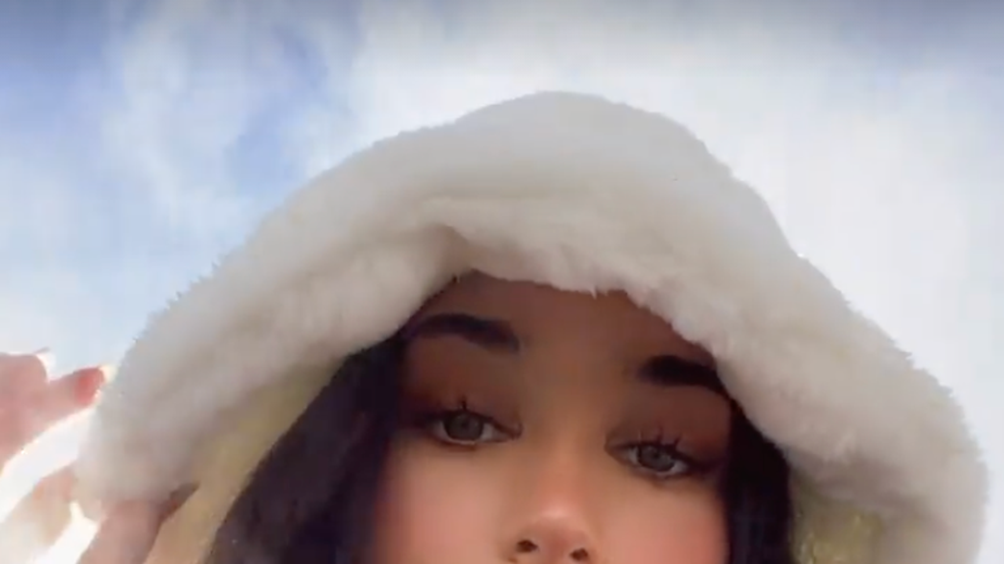 Sarah Snyder and Chantel Jeffries’ Snowy Snaps