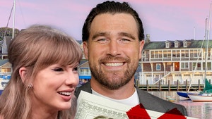 main-taylor-swift-travis-kelce-getty-1