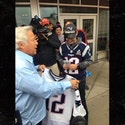 Patriots, Tom Brady'yi Çalınan Jersey Kahramanı, Ön Sıra Koltukları Ödüllendirdi!!!