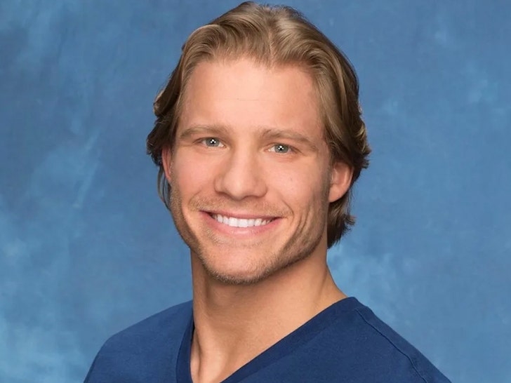 'Bachelorette' Contestant Clint Arlis Dead At 34