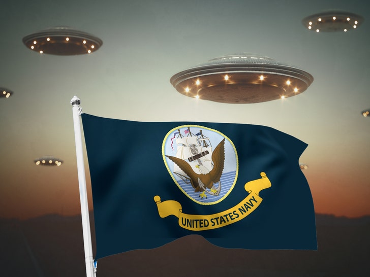 UFO Expert Says 100 UFOs Swarmed Navy Ships, Pushes Back on Navy's Drone Claims.jpg