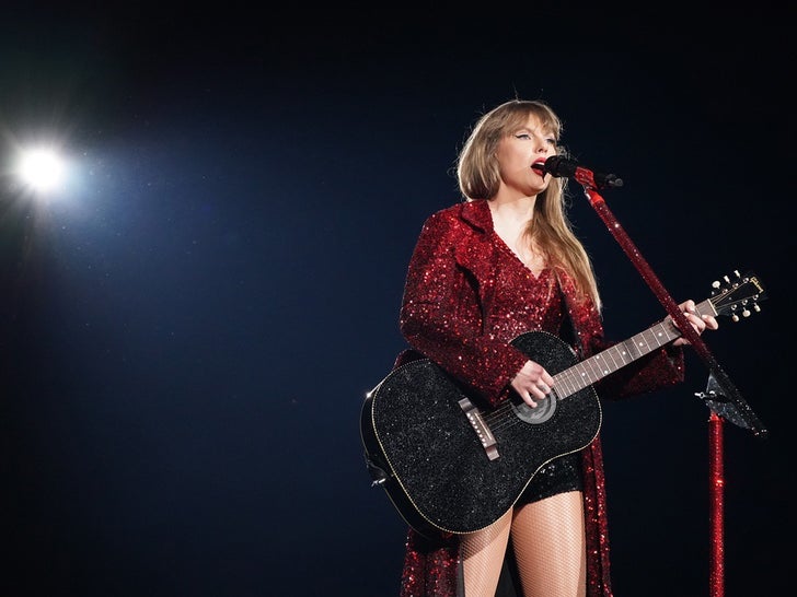 Taylor Swift Performs in Tokyo