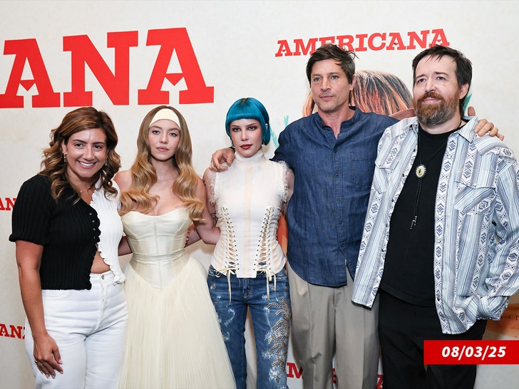 Sydney Swaleney American Americanna Enty 2